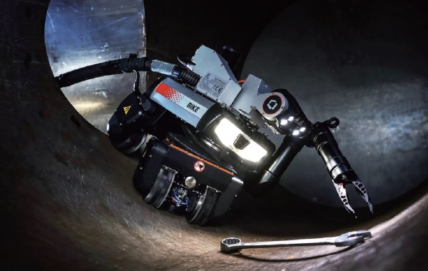 韋林磁吸附爬壁機(jī)器人檢測管道